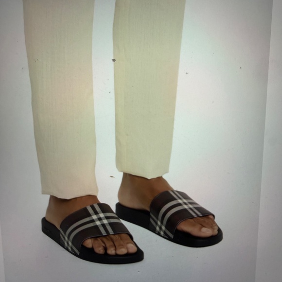 Sandals_&_Flip_Flops